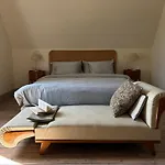 Manoir De Plaisance 3* Benon