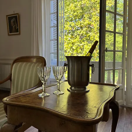 Manoir De Plaisance 3*