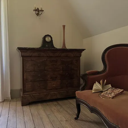 Manoir De Plaisance Bed & Breakfast 3*