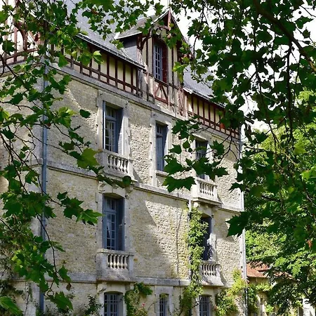 Bed & Breakfast Manoir De Plaisance 3*