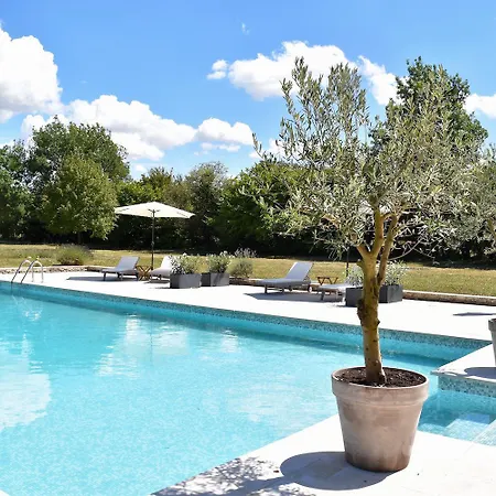 Manoir De Plaisance 3* Benon