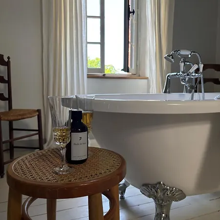 Oda ve Kahvaltı Manoir De Plaisance 3*