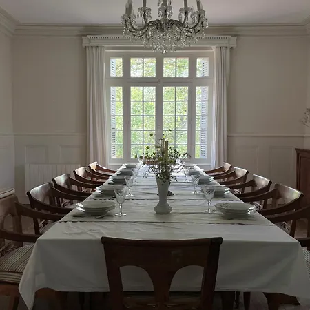 Oda ve Kahvaltı Manoir De Plaisance Benon